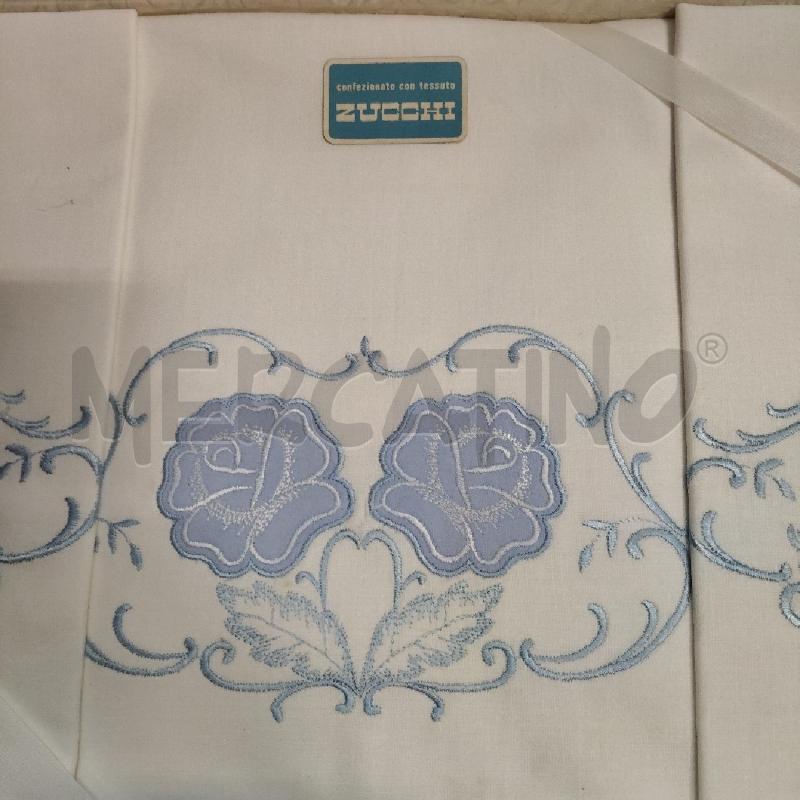 LENZUOLO MATRIMONIALE RICAMO FIORI BLU | Mercatino dell'Usato Domodossola 3