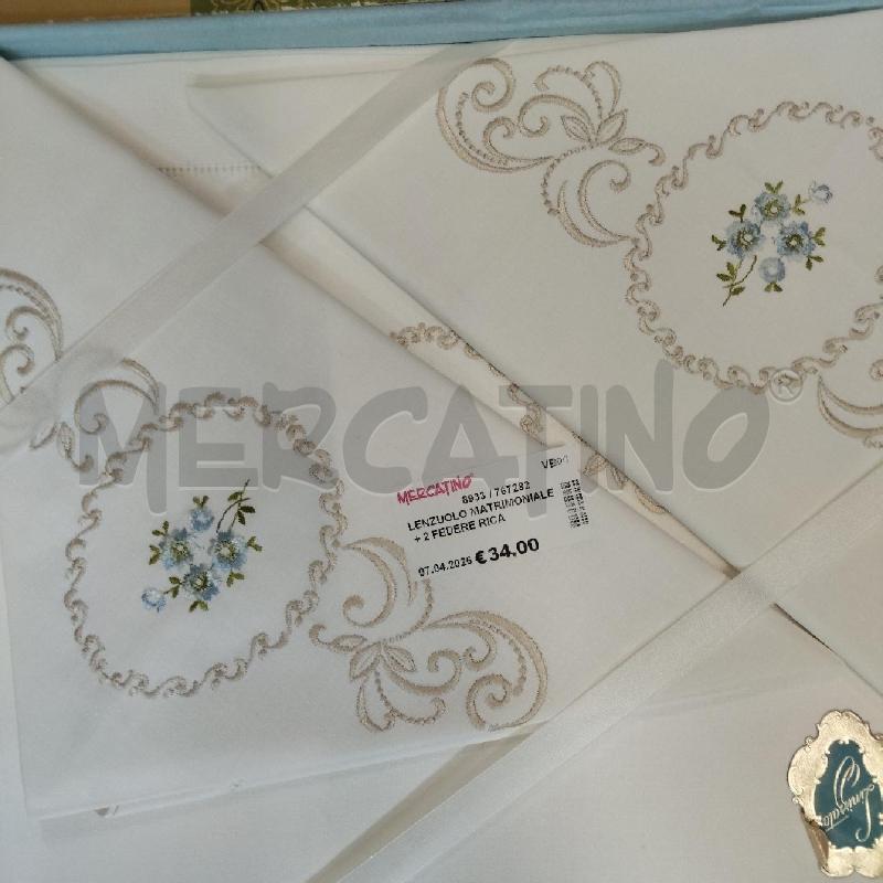 LENZUOLO MATRIMONIALE + 2 FEDERE RICAMO FIORELLINI AZZURRI BIERRE | Mercatino dell'Usato Domodossola 2