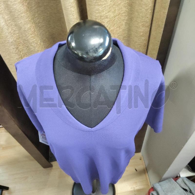 MAGLIA DONNA VIOLA FIORELLA RUBINO M.C. SCOLLO V | Mercatino dell'Usato Domodossola 2