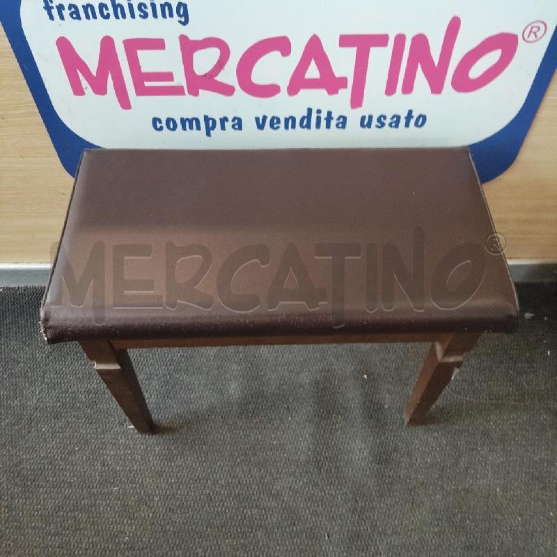 PANCHETTA GAMBE LEGNOSEDUTA MARRONE IMBOTTITA | Mercatino dell'Usato Domodossola 2
