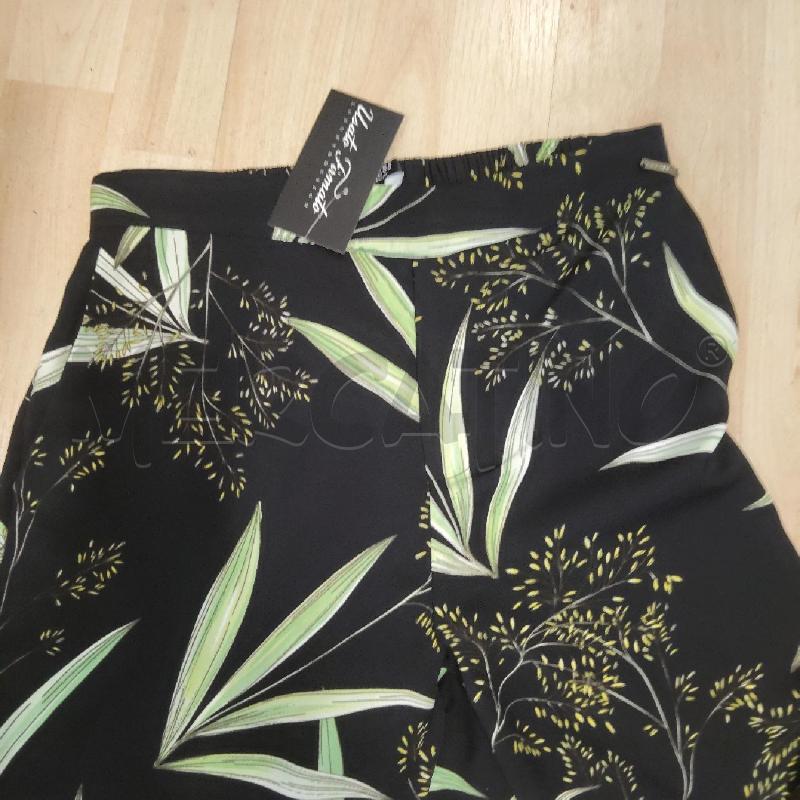 PANTALONE DONNA NERO FANTASIA FOGLIE FIORI GUESS | Mercatino dell'Usato Domodossola 2