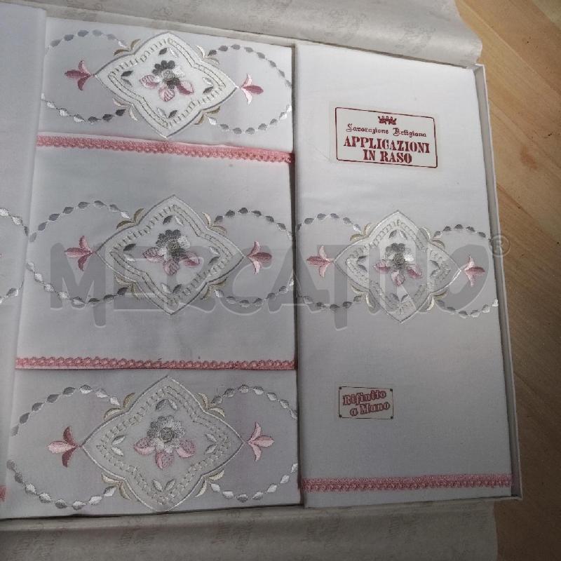 PARURE MATRIMON9IALE BASSETTI BIANCA RICAMO ROSA | Mercatino dell'Usato Domodossola 2