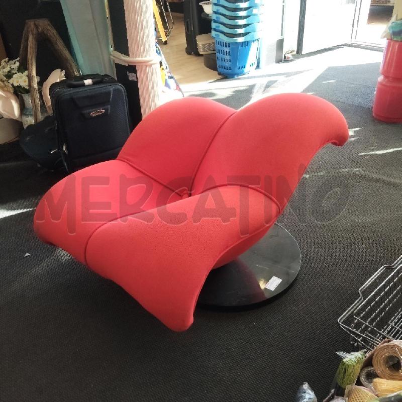 POLTRONA ROSSA A FIORE  | Mercatino dell'Usato Domodossola 2
