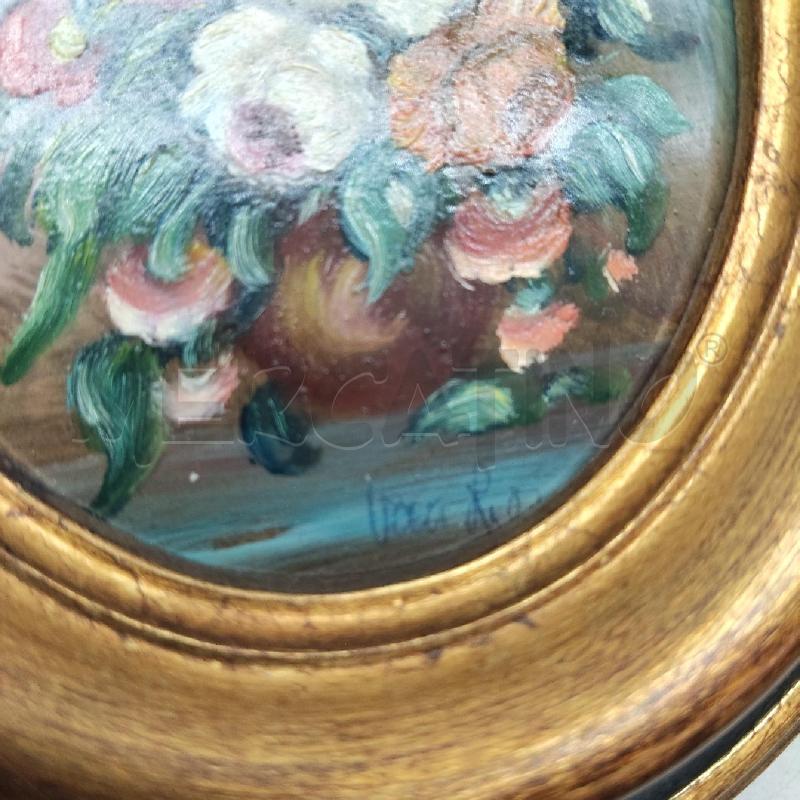QUADRETTO VECCHIO OVALE FIORI CORNICE NERA ORO  | Mercatino dell'Usato Domodossola 3