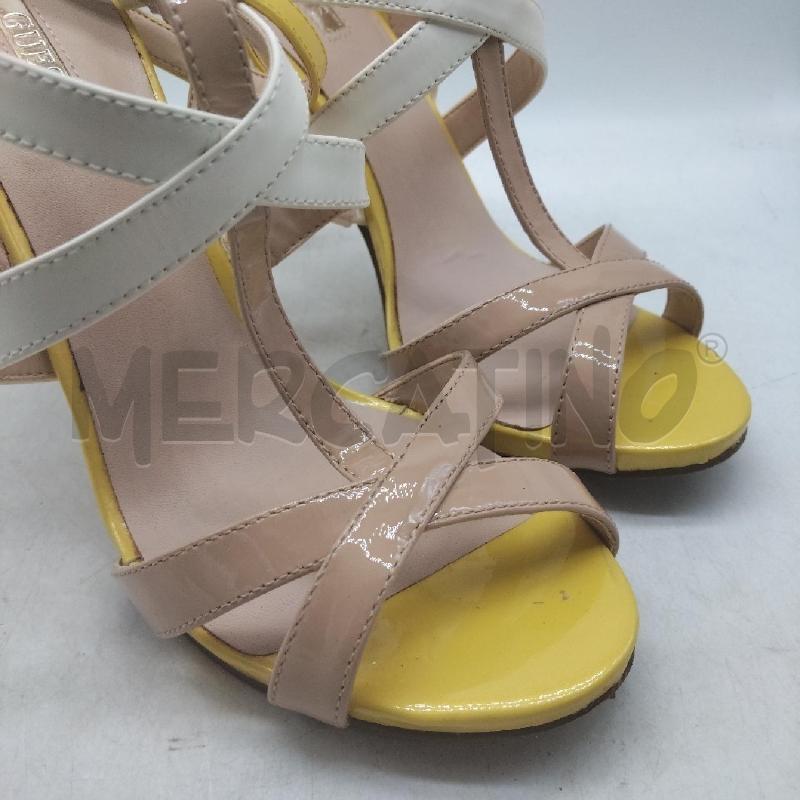 SANDALI DONNA GUESS BIALLO BEIGE TACCO 38 | Mercatino dell'Usato Domodossola 4