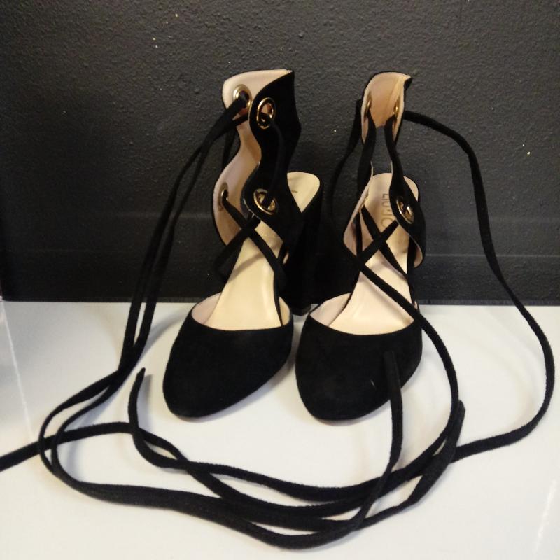 SCARPE DONNA LIU JO NERE LACCI TACCO 38 | Mercatino dell'Usato Domodossola