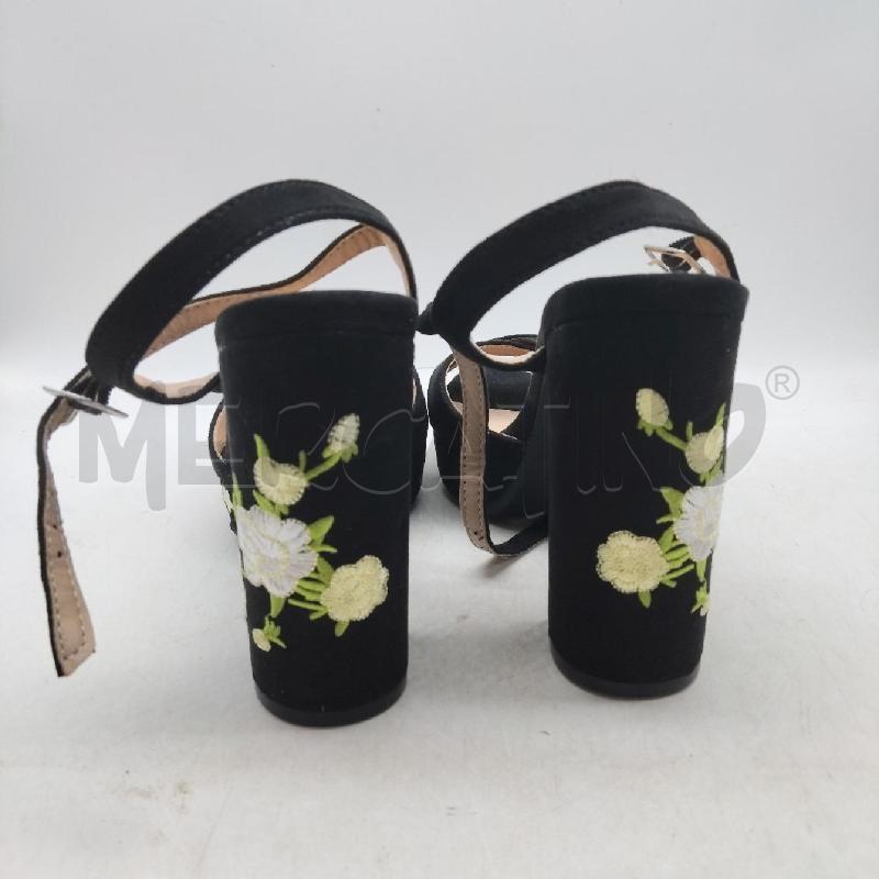 SCARPE DONNA NERE FIORI RICAMATI TACCO ANNA FIELD | Mercatino dell'Usato Domodossola 3
