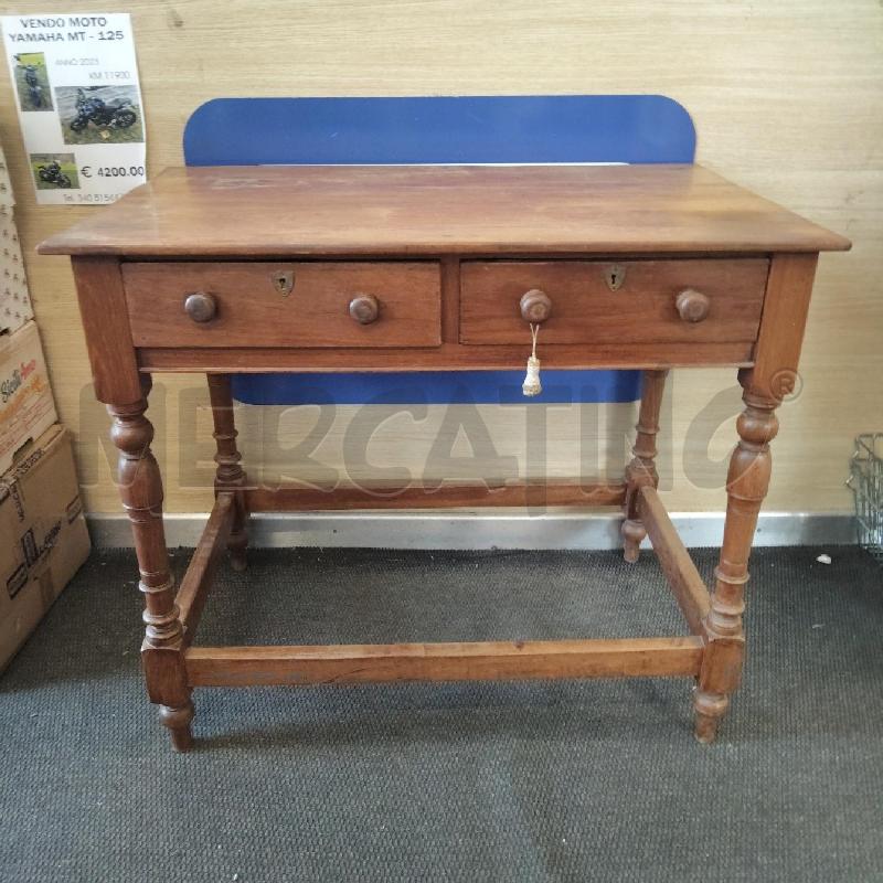 SCRIVANIA LEGNO 2 CASSETTI DOPPIO POMELLO  | Mercatino dell'Usato Domodossola 1