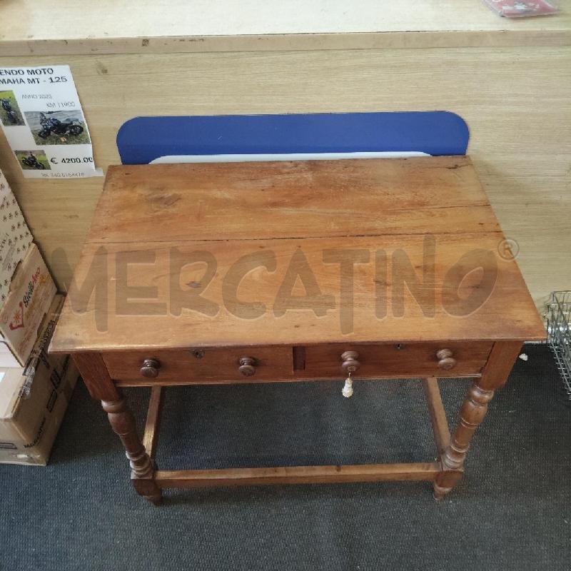 SCRIVANIA LEGNO 2 CASSETTI DOPPIO POMELLO  | Mercatino dell'Usato Domodossola 3