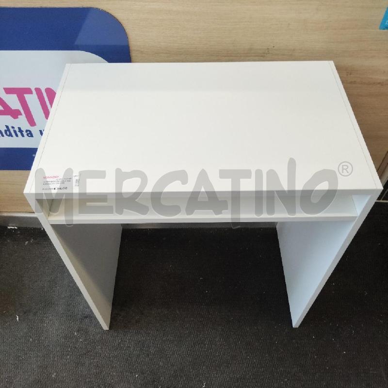SCRIVANIA PICCOLA IKEA BIANCA CON VANO | Mercatino dell'Usato Domodossola 2