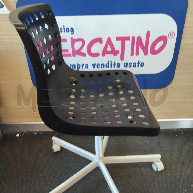 SEDIA A ROTELLE NERA BUCATA | Mercatino dell'Usato Domodossola 2