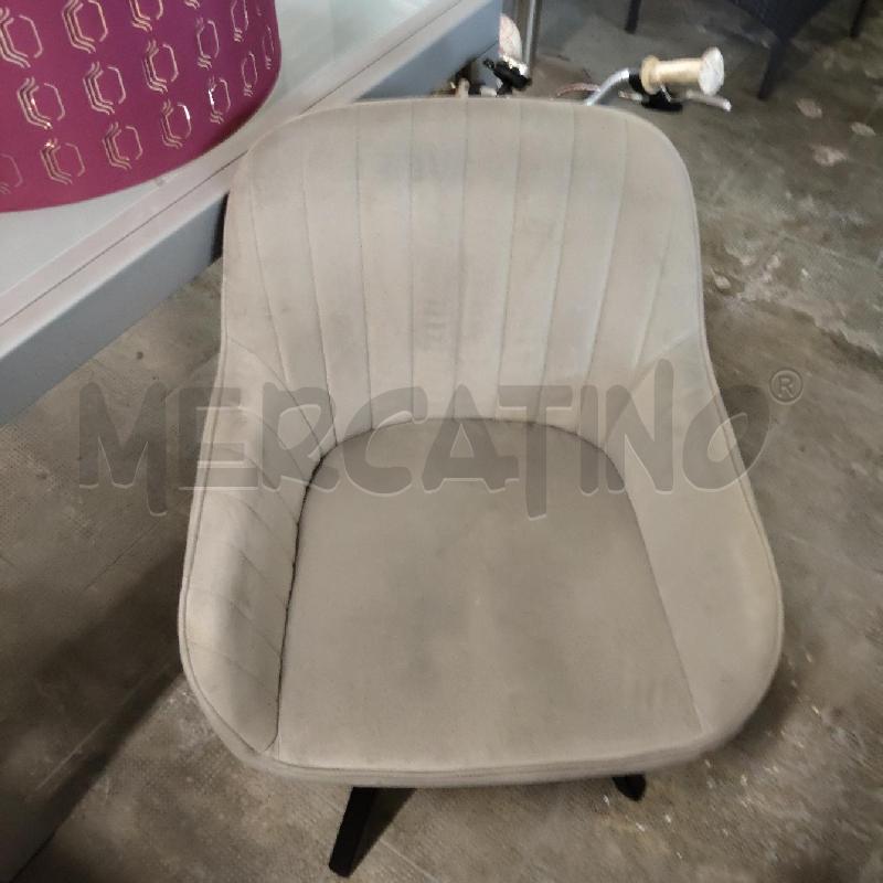 SEDIA IMBOTTITA VELLUTO GRIGIO CHIARO GAMBE NERE  | Mercatino dell'Usato Domodossola 2