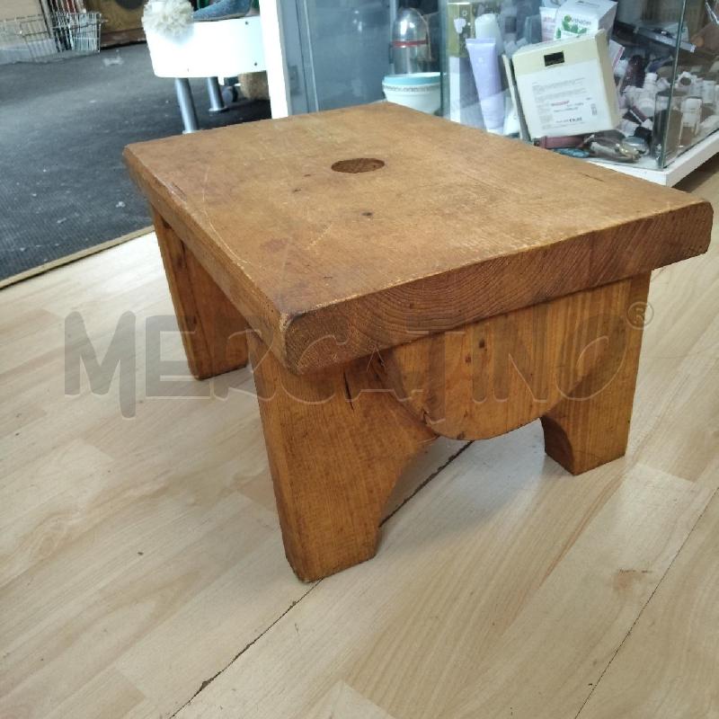 SGABELLO BASSO LEGNO CHIARO | Mercatino dell'Usato Domodossola 3