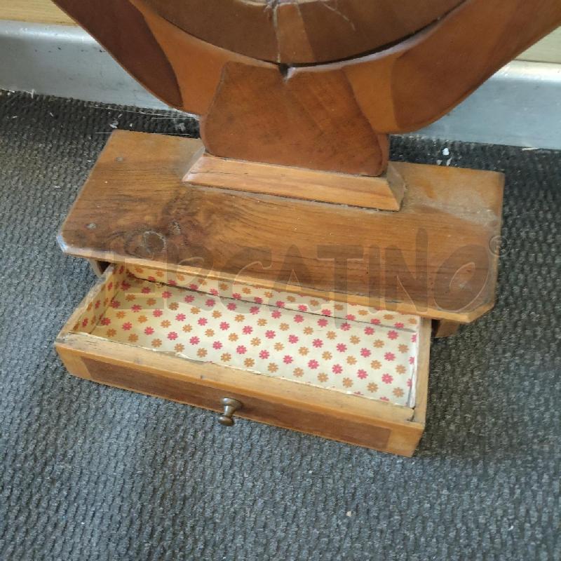 SPECCHIERA LEGNO OVALE VECCHIA CON CASSETTO  | Mercatino dell'Usato Domodossola 3