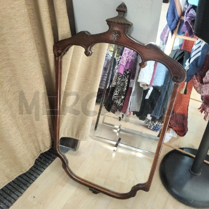 SPECCHIO GRANDE CORNICE IN LEGNO  | Mercatino dell'Usato Domodossola 1