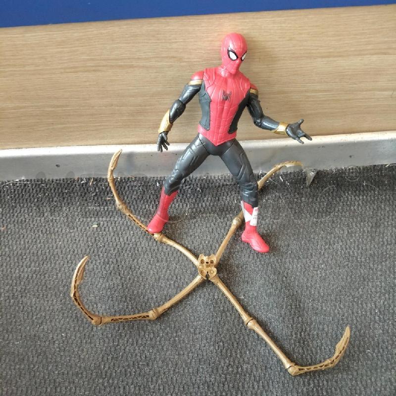 SPIDERMAN MODELLO ZAMPE RAGNO SCHIENA | Mercatino dell'Usato Domodossola 3
