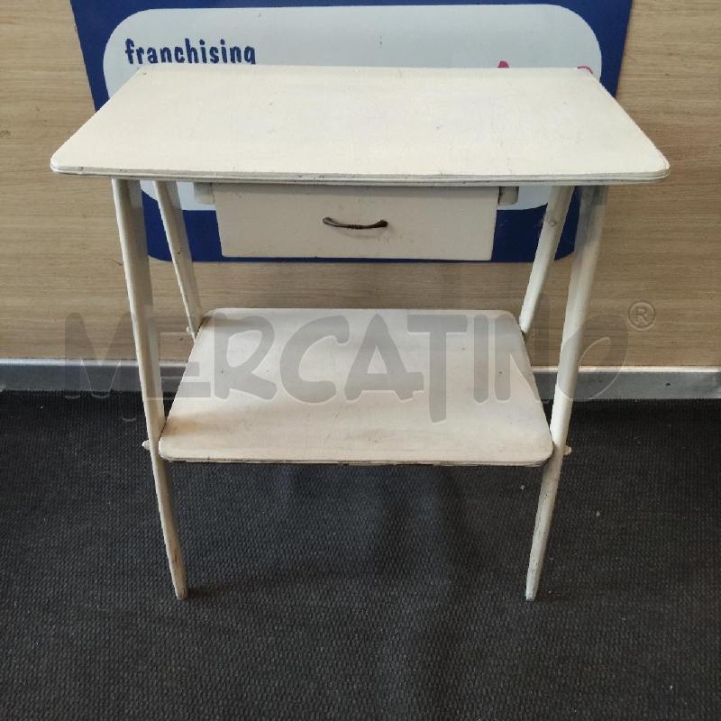 TAVOLINO BIANCO 1 CASSETTO E SCAFFALE  | Mercatino dell'Usato Domodossola 1