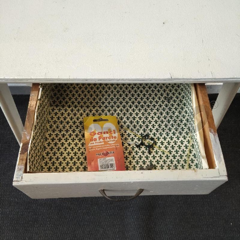 TAVOLINO BIANCO 1 CASSETTO E SCAFFALE  | Mercatino dell'Usato Domodossola 2