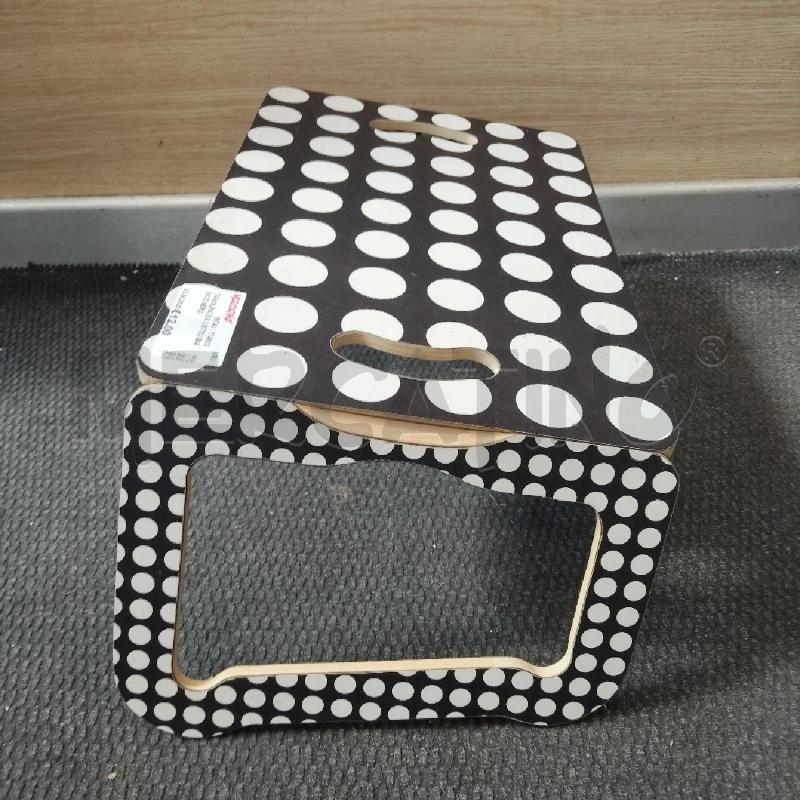 TAVOLINO DA LETTO BIANCO NERO  | Mercatino dell'Usato Domodossola 3