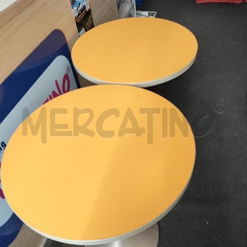 TAVOLINO ROTONDO GIALLO UNA GAMBA | Mercatino dell'Usato Domodossola 2