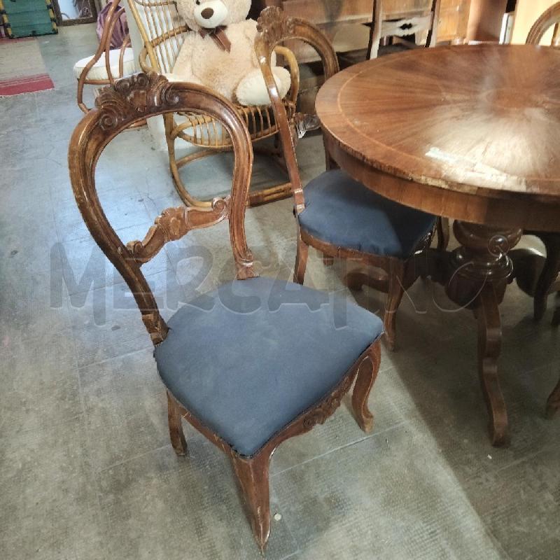 TAVOLO ROTNDO CON 4 SEDIE SEDUTA BLU  | Mercatino dell'Usato Domodossola 3