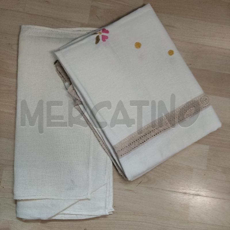 TOVAGLIA ECRU PARTE UNCINETT RICAMATA 12 TOVAGLIOLI | Mercatino dell'Usato Domodossola 1
