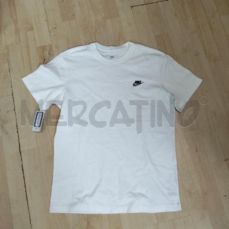 T SHIRT BAMBINO NIKE BIANCA  | Mercatino dell'Usato Domodossola 1