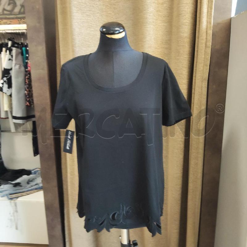 T SHIRT DONNA NERA FIORELLA RUBINO RICAMO SOTTO  | Mercatino dell'Usato Domodossola 1