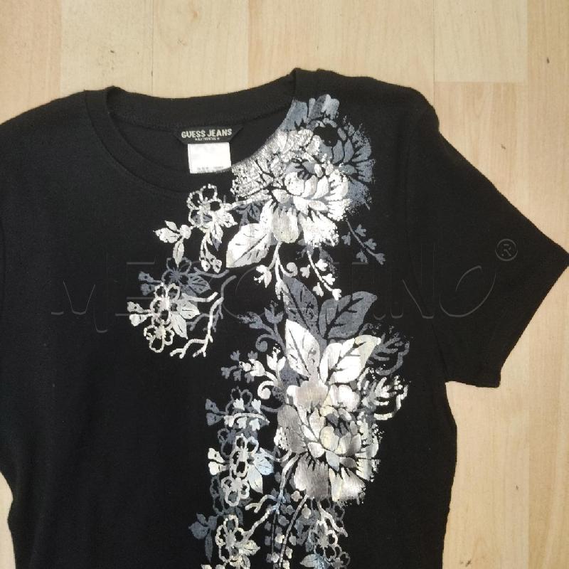 T SHIRT DONNA NERA FIORI ARGENTATI GUESS  | Mercatino dell'Usato Domodossola 2