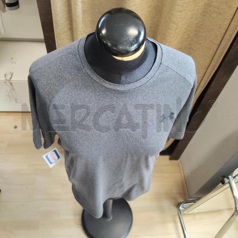 T SHIRT UOMO GRIGIA SPORTIVA UNDER ARMOUR | Mercatino dell'Usato Domodossola 2