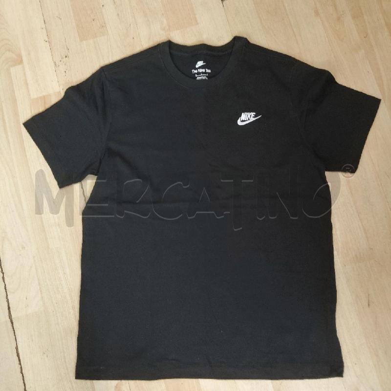 T SHIRT UOMO NERA NIKE  | Mercatino dell'Usato Domodossola 1