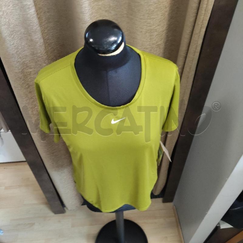 T SHIRT UOMO NIKE VERDE ACIDO  | Mercatino dell'Usato Domodossola 2