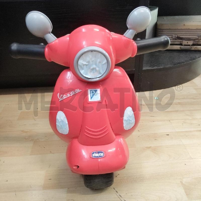 VESPA ROSSA CON ROTELLE | Mercatino dell'Usato Domodossola 2