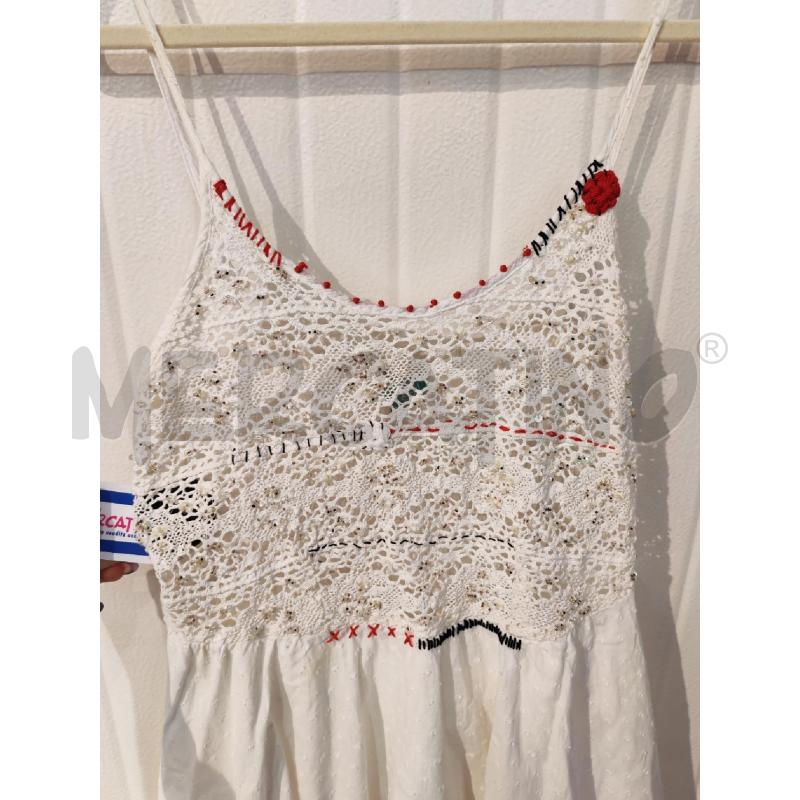ABITO DONNA ANTICA SARTORIA BIANCO TOP LAVORATO UNCINETTO RICAMI NERI E ROSSI | Mercatino dell'Usato Mestre 2