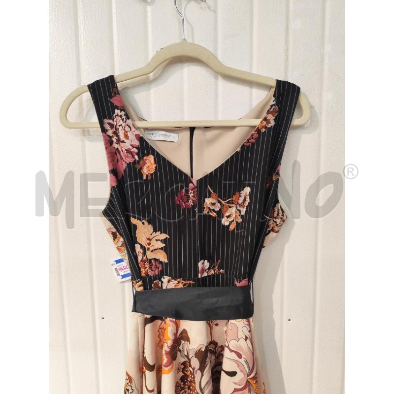 ABITO DONNA RINASCIMENTO NERO BEIGE FANTASIE VARIE A CAMPANA | Mercatino dell'Usato Mestre 2
