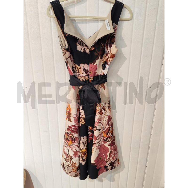 ABITO DONNA RINASCIMENTO NERO BEIGE FANTASIE VARIE A CAMPANA | Mercatino dell'Usato Mestre 4