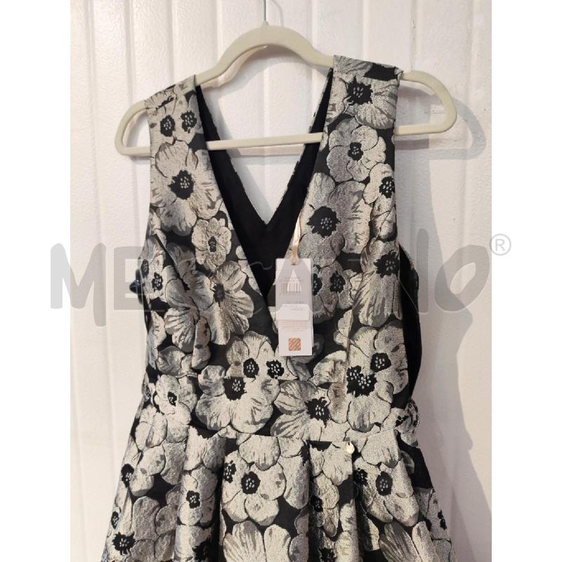ABITO DONNA RINASCIMENTO NERO DORATO FIORI | Mercatino dell'Usato Mestre 4