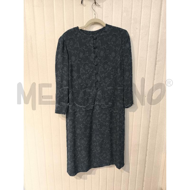 ABITO DONNA SARTORIALE BLU FANTASIA DAMASCATA CON BOTTONCINI DAVANTI | Mercatino dell'Usato Mestre 1