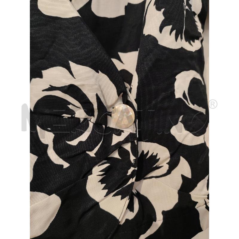 BLAZER DONNA SARTORIALE FANTASIA BIAQNCA E NERA FIORI  | Mercatino dell'Usato Mestre 2