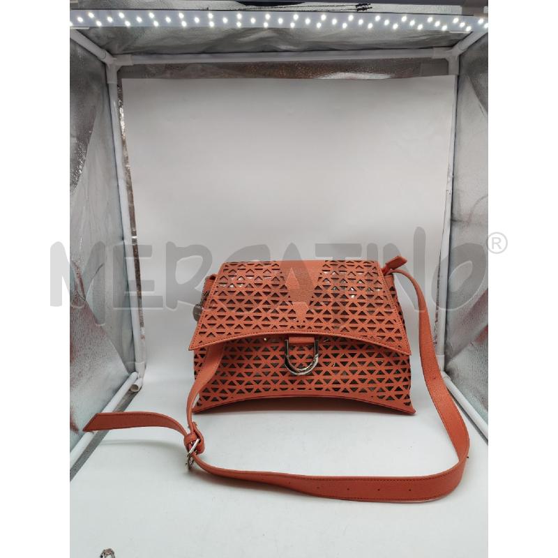 BORSA DONNA ALEX MAX ROSA SALMONE TRAFORATA  | Mercatino dell'Usato Mestre 1