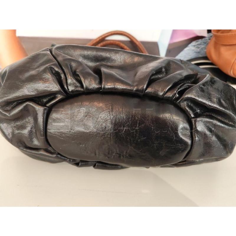 BORSA DONNA PELLE NERA PROFILI MARRONI | Mercatino dell'Usato Mestre 5