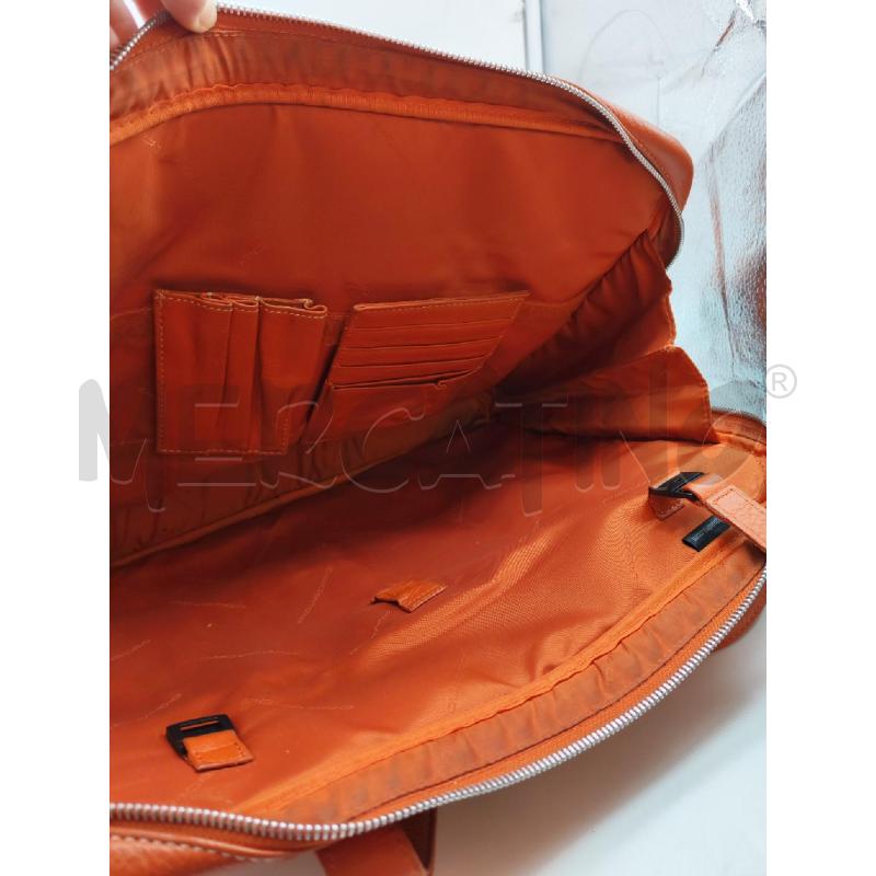 BORSA DONNA PIQUADRO ARANCIONE  | Mercatino dell'Usato Mestre 5