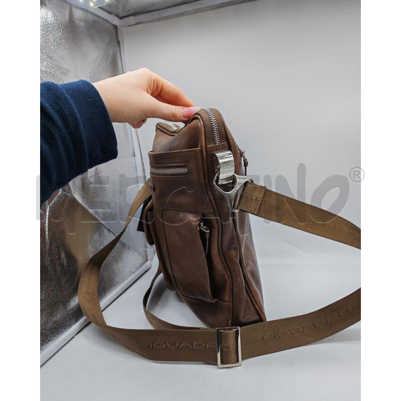 BORSA DONNA PIQUADRO MARRONE TASCHE ANTERIORI | Mercatino dell'Usato Mestre 3