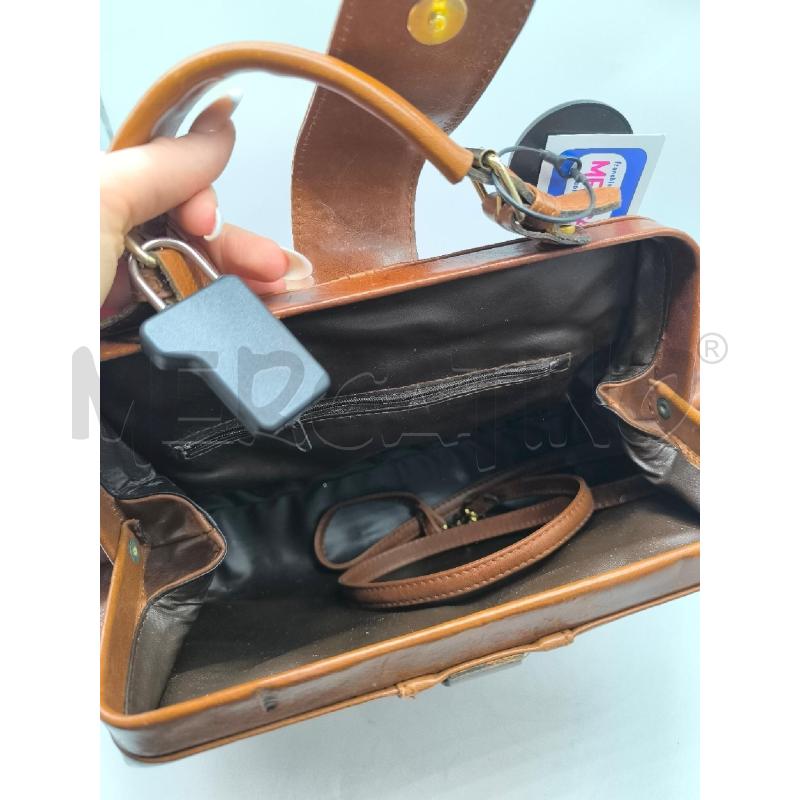 BORSA DONNA RIFLESSI MARRONE IN PELLEA MANO | Mercatino dell'Usato Mestre 3