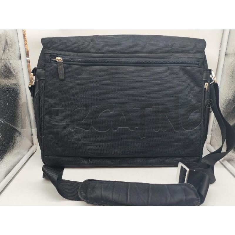BORSA UOMO 24 ORE PIQUADRO NERA | Mercatino dell'Usato Mestre 4