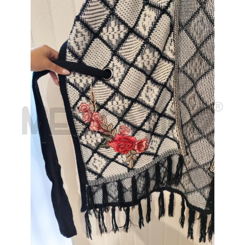 CARDIGAN DONNA DESIGUAL BIANCO E NERO CON FIORI | Mercatino dell'Usato Mestre 2