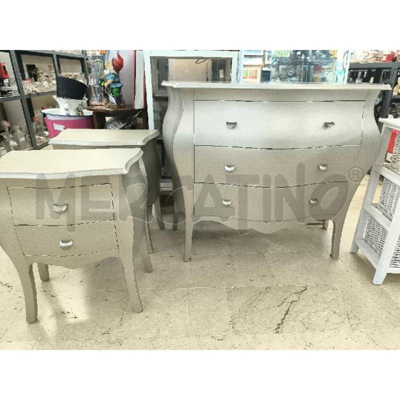 COMO' E COMODINI COLORE ARGENTATO CHIARO | Mercatino dell'Usato Mestre 1