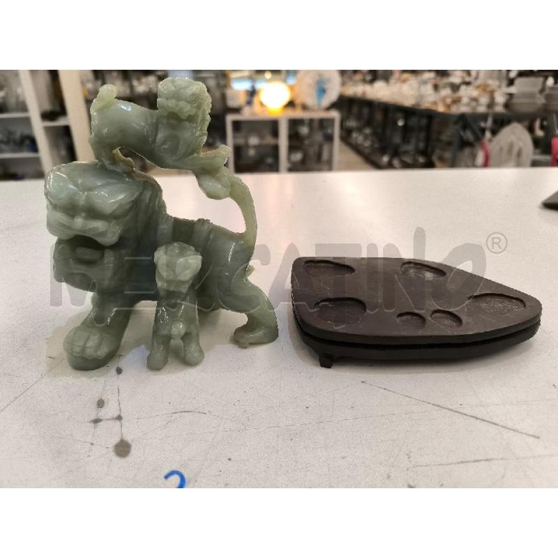 COPPIA LEONI ORIENTALE VERDE CON BASE LEGNO | Mercatino dell'Usato Mestre 3
