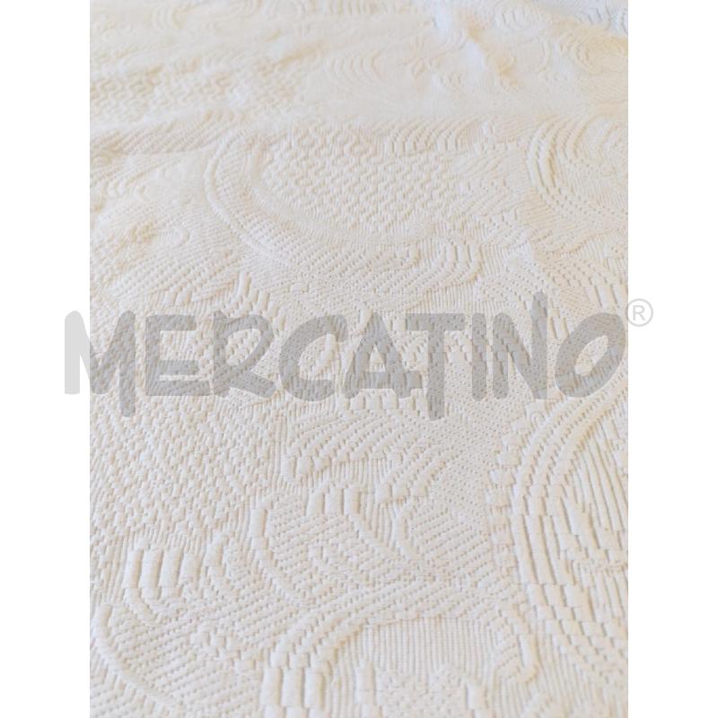 COPRI LETTO BIANCO PROFILI FRANGE  | Mercatino dell'Usato Mestre 3