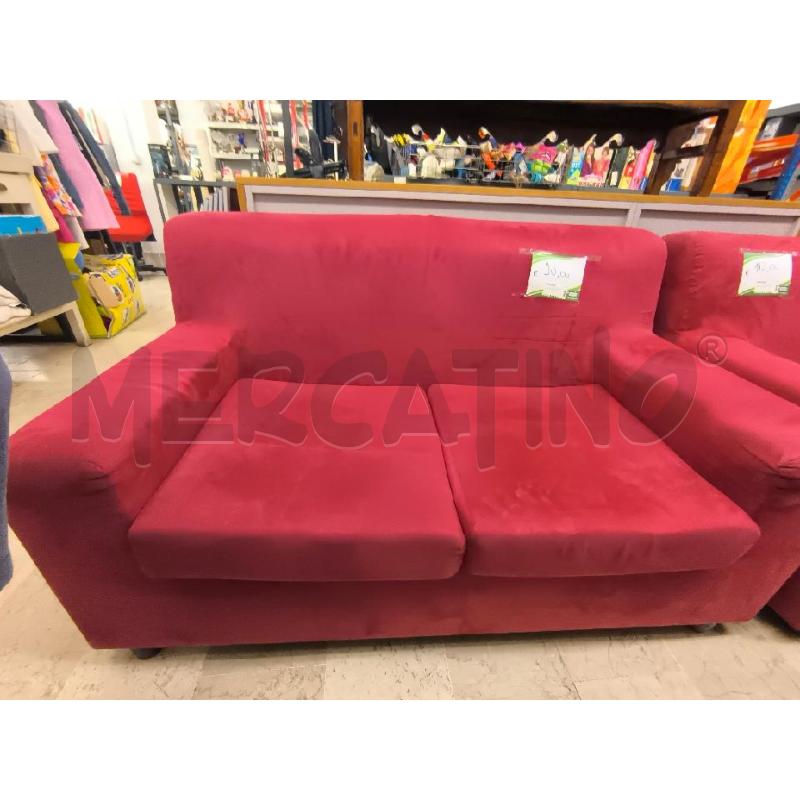 DIVANO ROSSO 2 POSTI | Mercatino dell'Usato Mestre 3